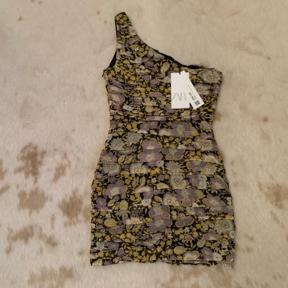 NWT Zara Floral One Shoulder Mini Dress - Picture 7 of 8